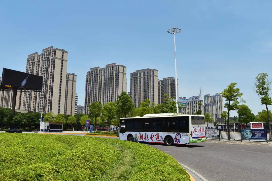 品牌煥新，夏日啟航 岳陽(yáng)登場(chǎng)，未來(lái)可期 #安全用電你我湘聯(lián)